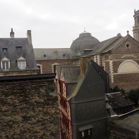 Le Quatre Bed & Breakfast Rennes Exterior photo