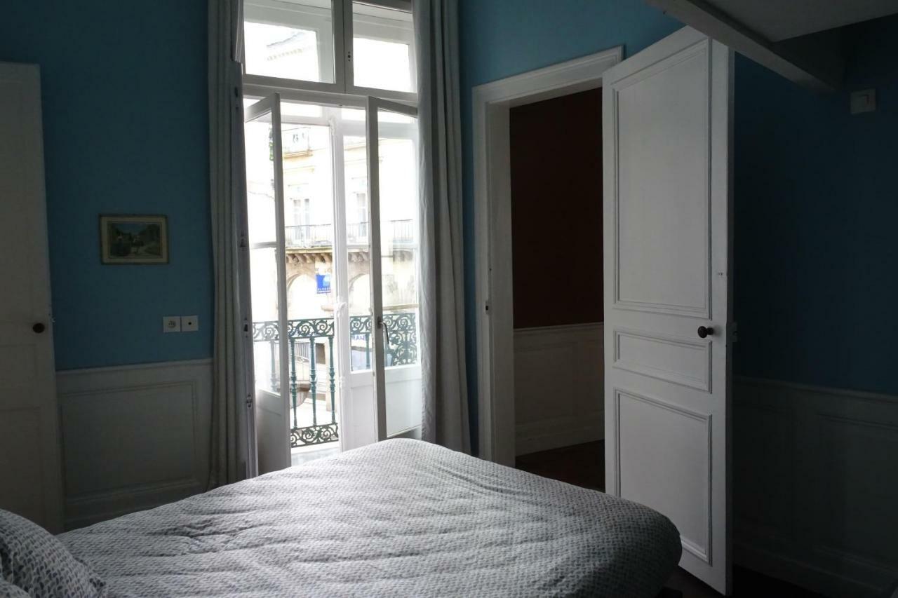 Le Quatre Bed & Breakfast Rennes Exterior photo