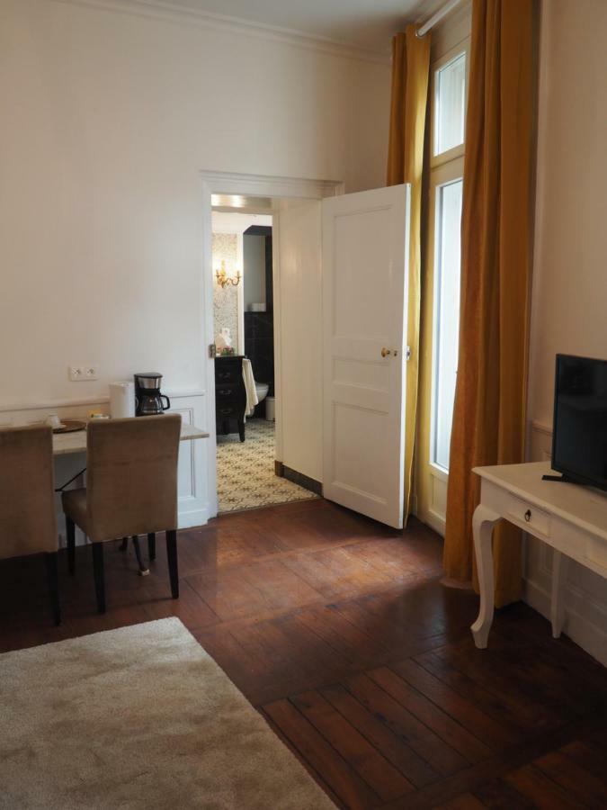 Le Quatre Bed & Breakfast Rennes Exterior photo